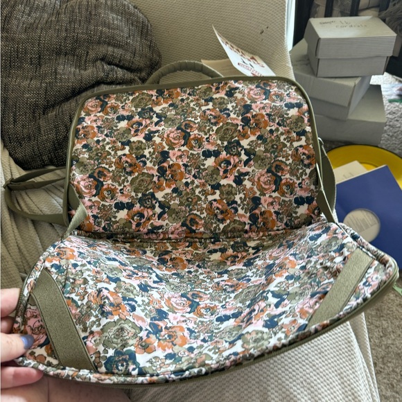 Vera Bradley Laptop Bag EUC - Picture 5 of 7